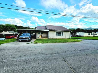 562 Garrison Hollow Rd