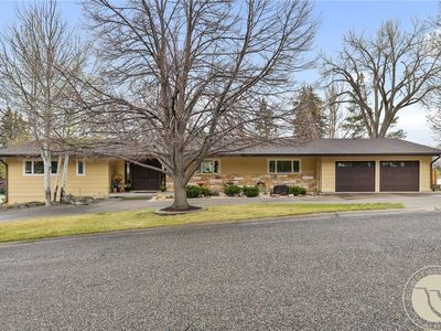 2306 Fairway Dr