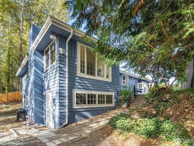 959 Hoquiam Avenue NE