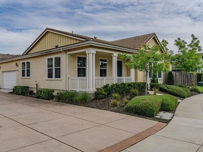 2584 Lombardy Ct