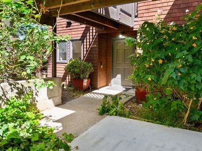254 Headlands Court