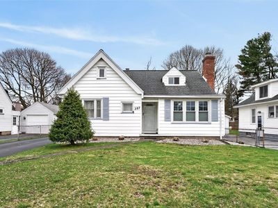 287 Lake Breeze Park