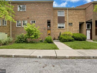 8 Campbell Pl #8