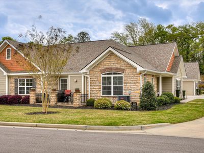 221 Harvest Ln