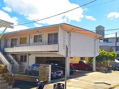 735 Pumehana St