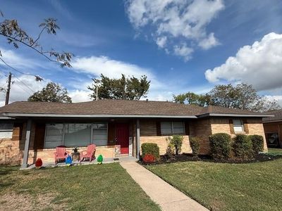 103 E Janisch Rd