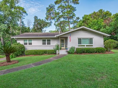844 Brookwood Dr