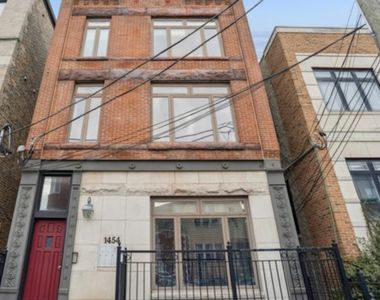 1454 W Blackhawk St APT 1