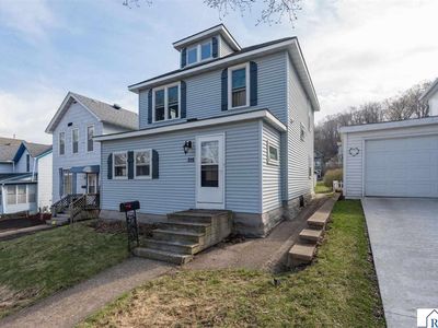 315 Center St