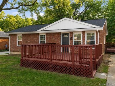 112 Venetian Way