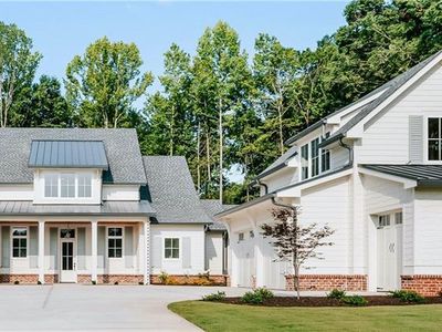 217 Chariot Ct