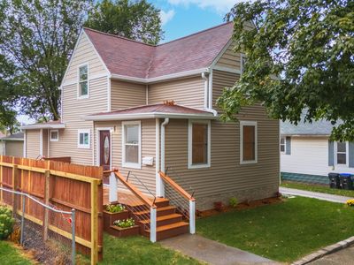 1608 N Roosevelt Ave