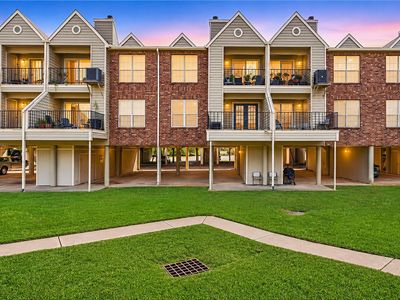 Property at 18800 Egret Bay Blvd APT 207, Houston, TX