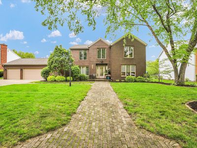2706 N Salisbury Ct