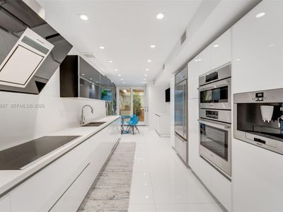 1524 NE Quayside Ter #A4