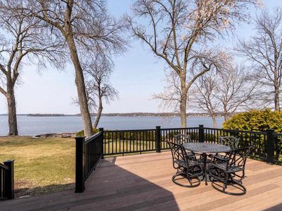 1101 Farwell Drive