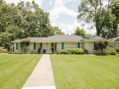 504 E Monroe Ave