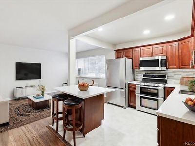 1101 Bellaire Street #108