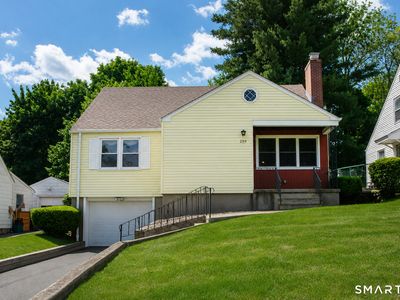 299 Commonwealth Avenue
