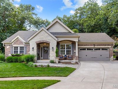 884 Village Brook Ct