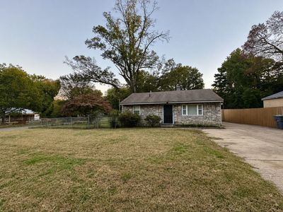 945 Floyd Ave