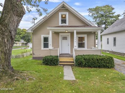 1606 Fordham Avenue