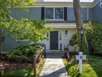 39 Tower Hill Road APT 16D