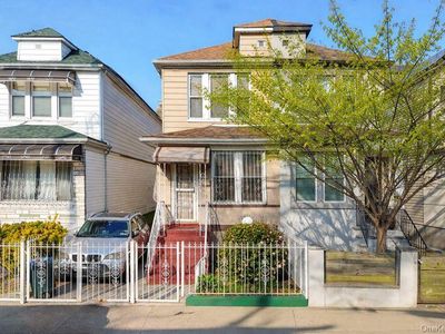 596 E 52nd Street