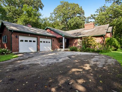 9017 Wildrose Ln