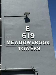 619 NE 14th Ave APT 403