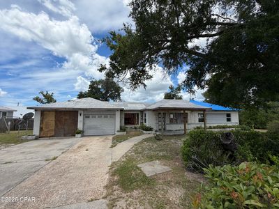 1109 Cypress Ave