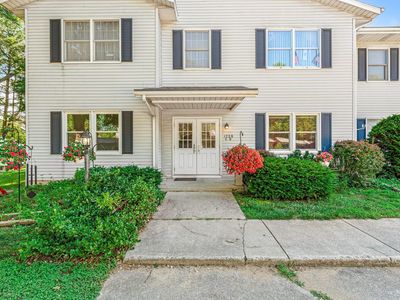 1728-C Manor Haus Ct #1