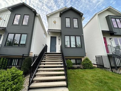 2528 W Polk St