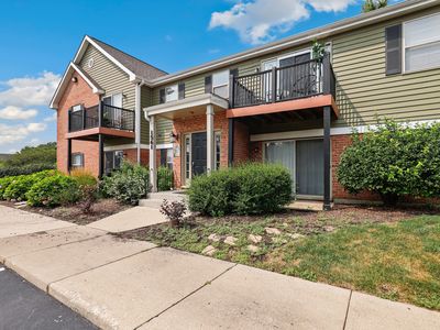 1561 Raymond Dr APT 102