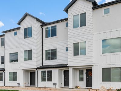 1226 N 275 E #200