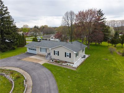 1144 Lochland Rd