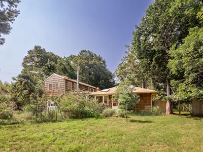 Property at 40 Woodbine Dr, East Hampton, NY