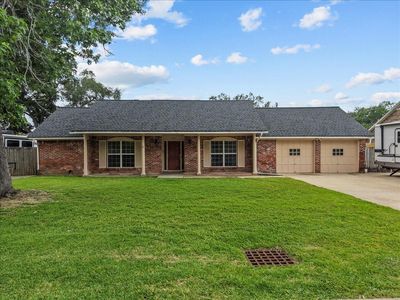 635 Meadowlawn Ave