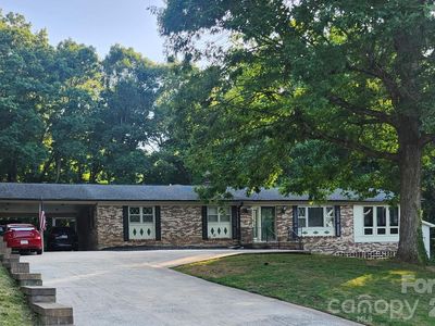 1549 Cecelia Dr