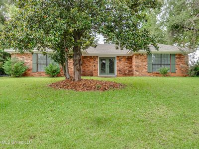 9 Treeway Dr