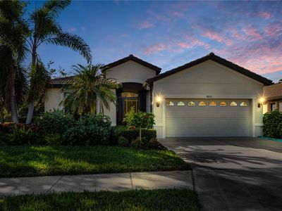 8231 Stirling Falls Cir