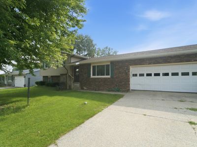 609 Black Oak Dr