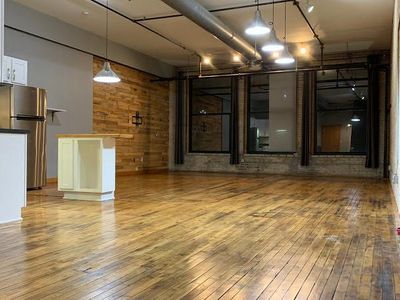 523 Jackson St APT 206