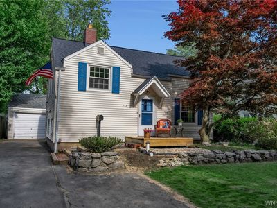 232 Highland Dr