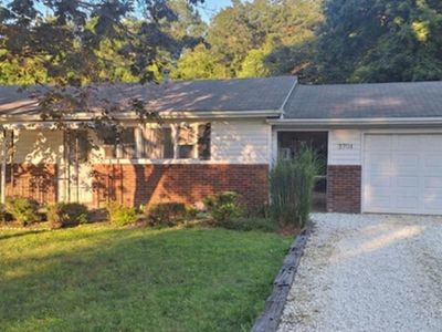3701 Crestwood Circle Dr