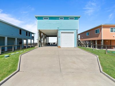 15 Belaire Dr