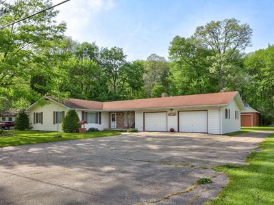 5745 E Townline Rd