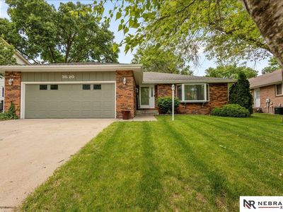 3520 S Hope Ct