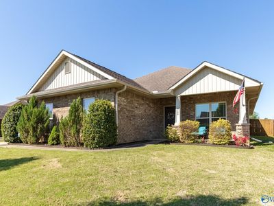100 Brookslanding Dr