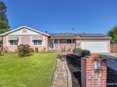 3912 Henderson Way